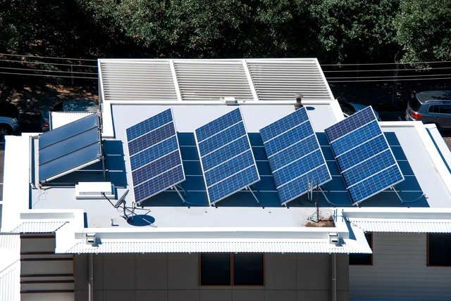 solar-panels-on-the-roof-of-a-house